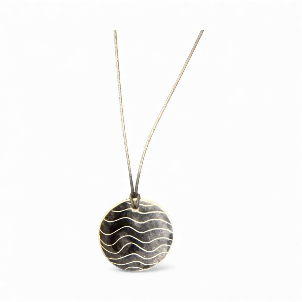 Silver Tone Wave Pendant Necklace – Minimalist Modern Jewelry